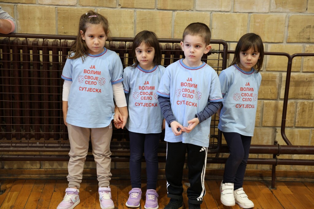 IMG facd0dbfdd6870ee4531229e2a4ec574 V